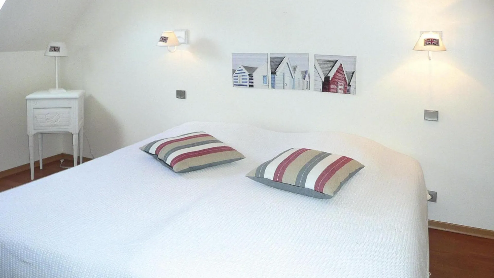 Holiday Home Plouégat-Guérand - BRE05042-F