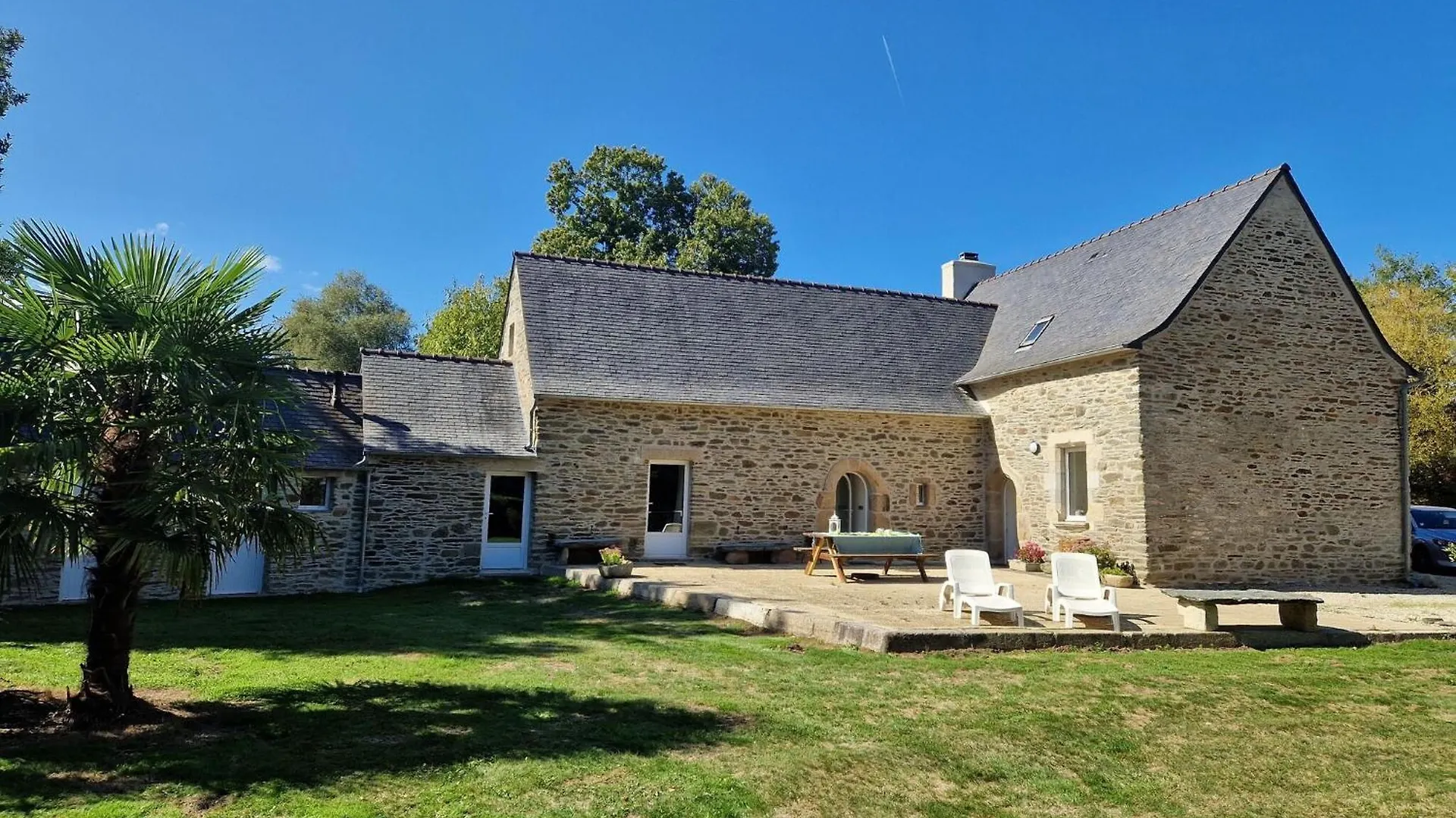 Holiday Home Plouégat-Guérand - BRE05042-F