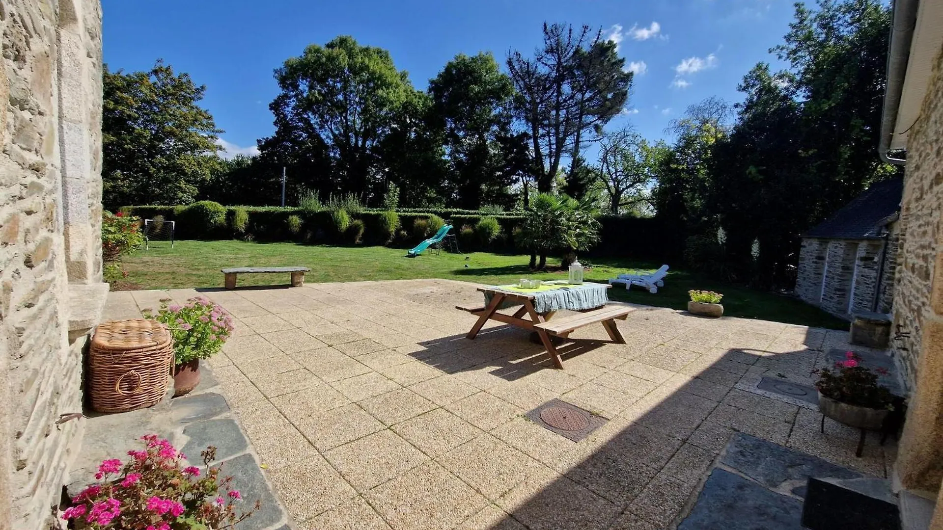 Holiday Home Plouégat-Guérand - BRE05042-F Francia